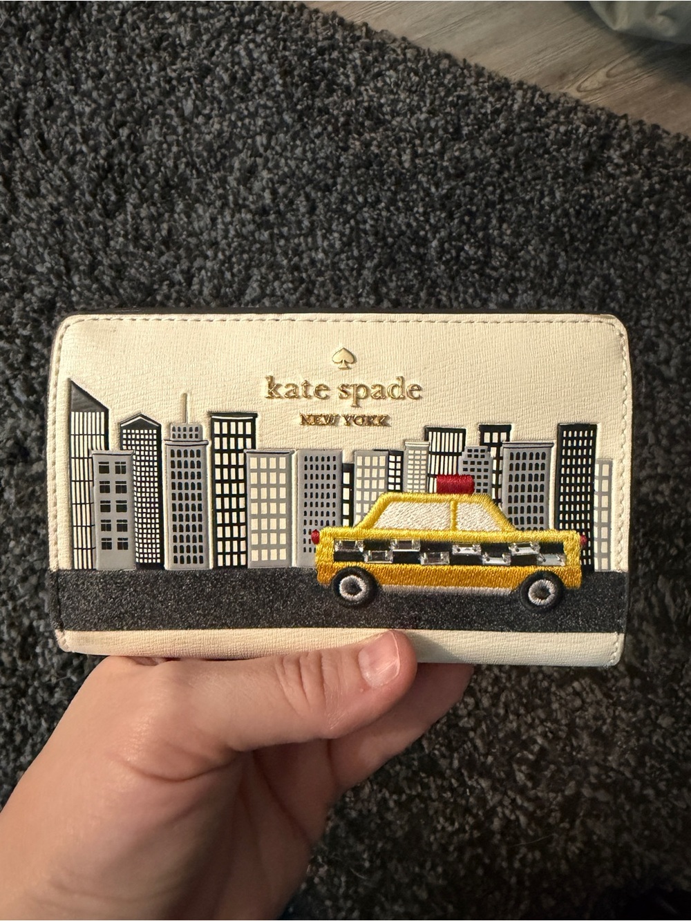 Kate Spade Big Apple Taxi Medium Wallet – NYC Skyline & Cab